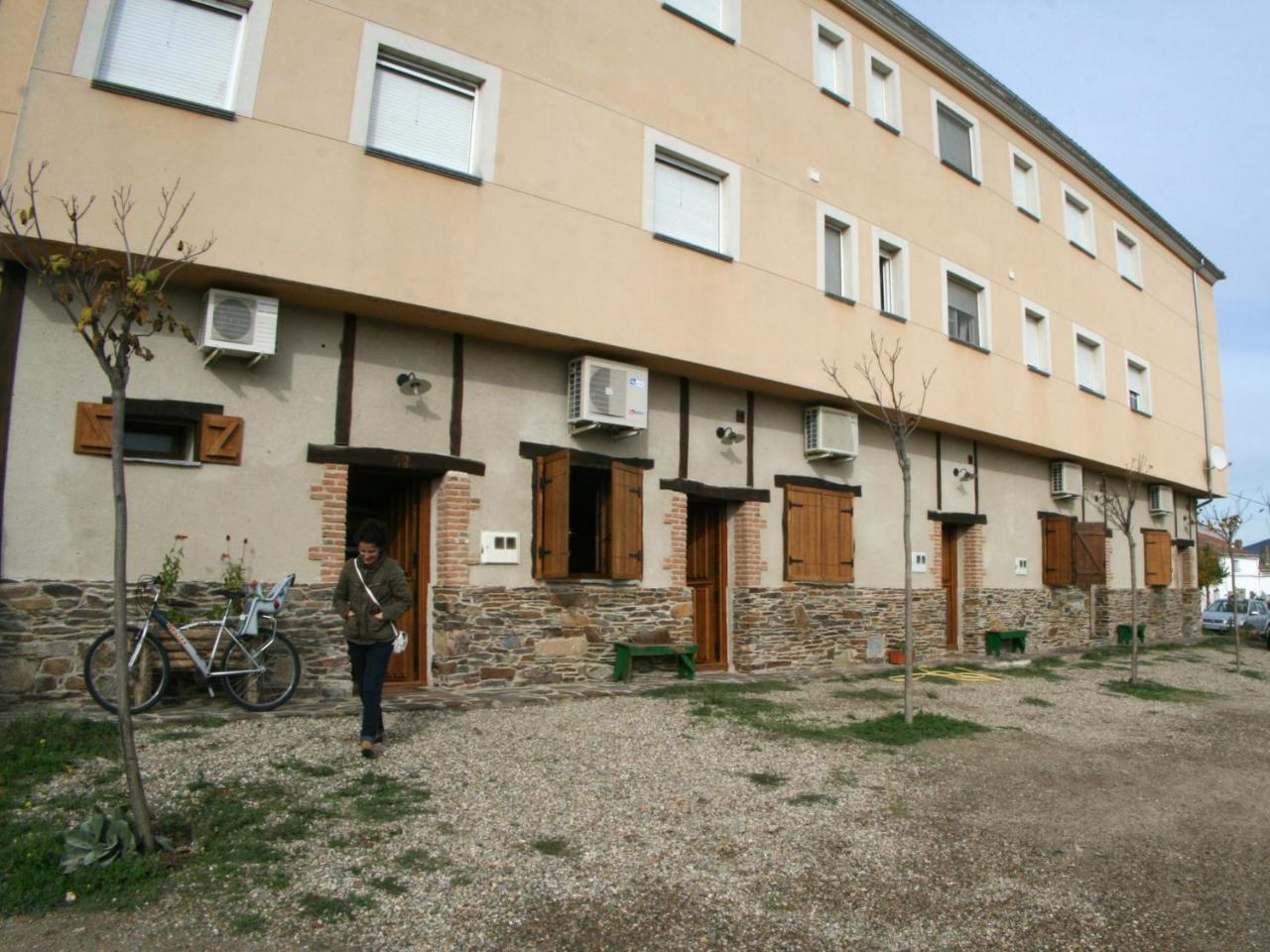 Apartamentos Posadas De Granadilla Zarza De Granadilla Eksteriør bilde